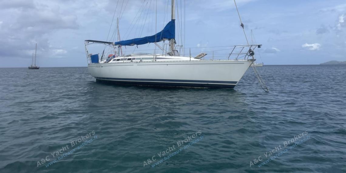 Bénéteau First 405 : At anchor in Martinique Bénéteau First 405 : At anchor in Martinique