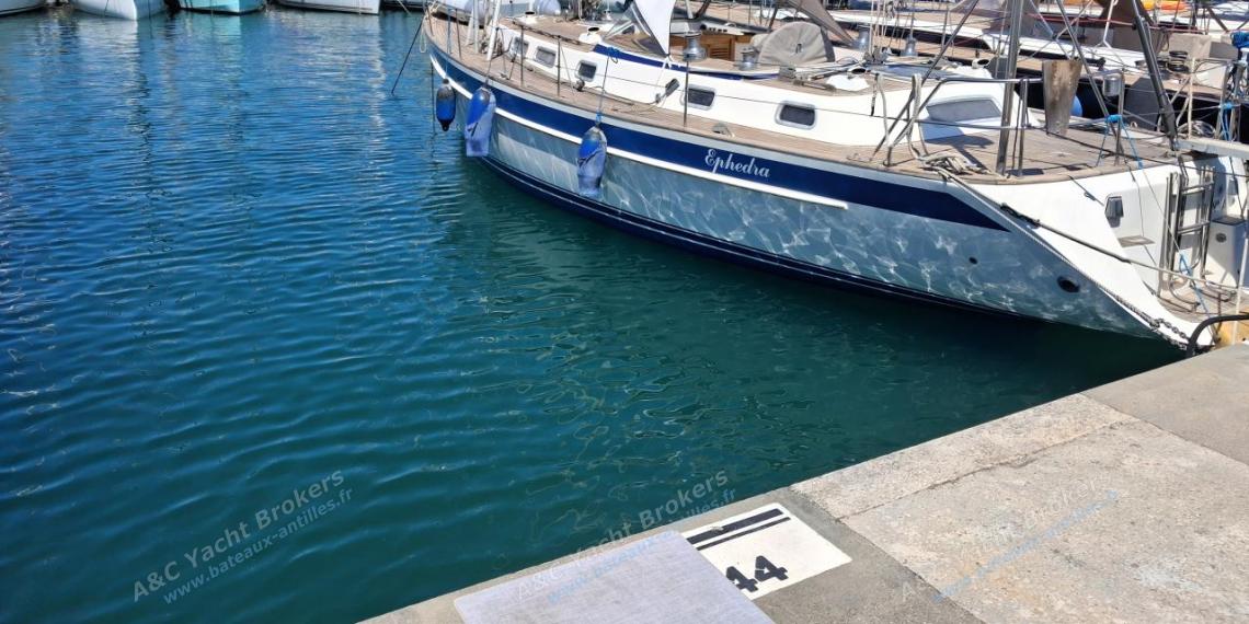 Hallberg-Rassy 46 : In marina Hallberg-Rassy 46 : In marina