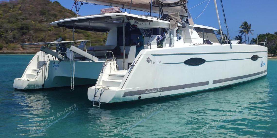 Fountaine Pajot Hélia 44 : At anchor in Martinique Fountaine Pajot Hélia 44 : At anchor in Martinique