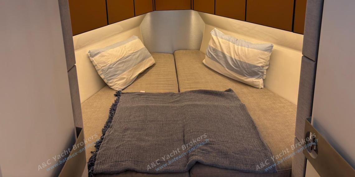 Italia Yacht Italia 11.98 : Forward cabin Italia Yacht Italia 11.98 : Forward cabin