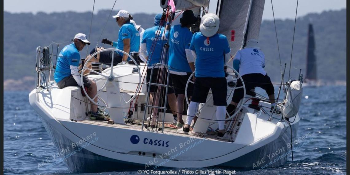 Italia Yacht 11.98 : Crew in regata Italia Yacht 11.98 : Crew in regata