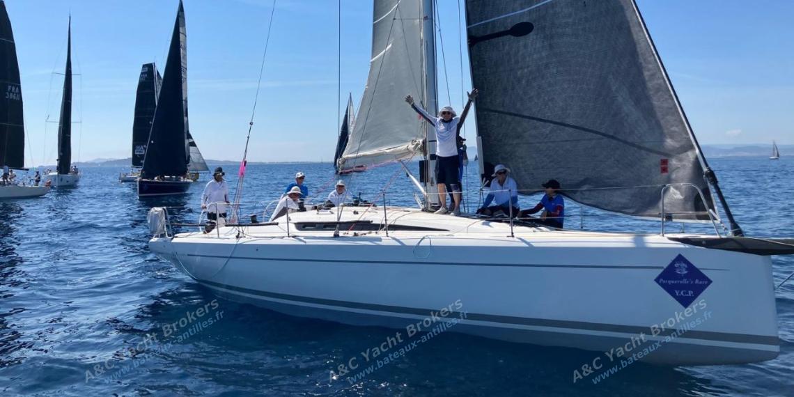 Italia Yacht 11.98 : Regata sailing Italia Yacht 11.98 : Regata sailing