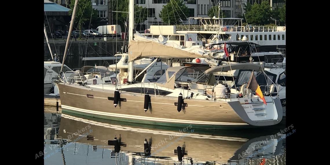 Jeanneau 57: In the marina Jeanneau 57: In the marina