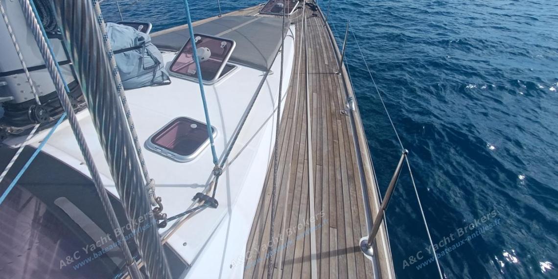 Jeanneau 57 : Forward deck Jeanneau 57 : Forward deck