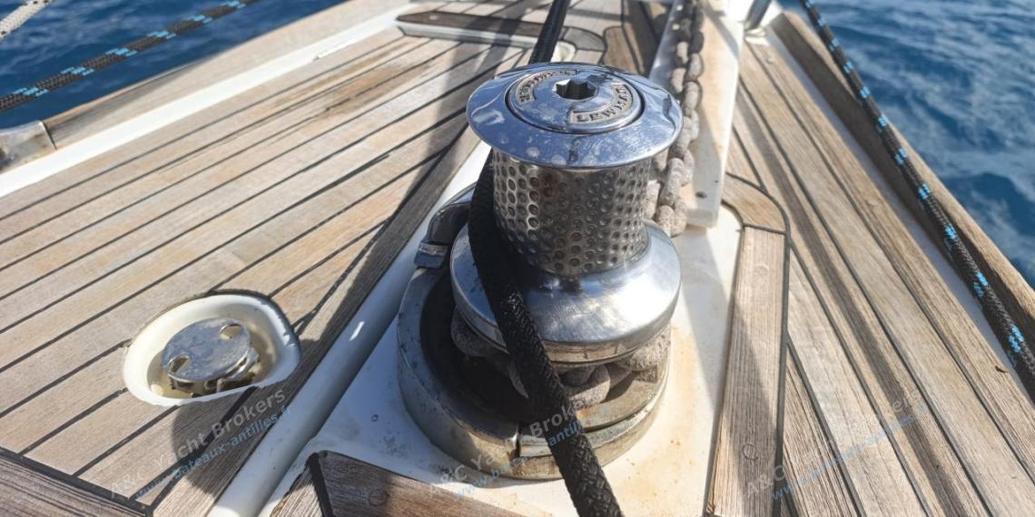 Jeanneau 57 : Electric windlass Jeanneau 57 : Electric windlass