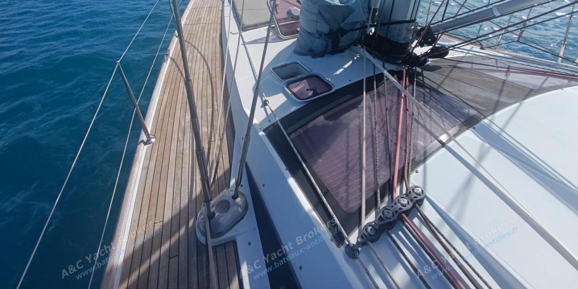 Jeanneau 57 : Port companionway other view Jeanneau 57 : Port companionway other view