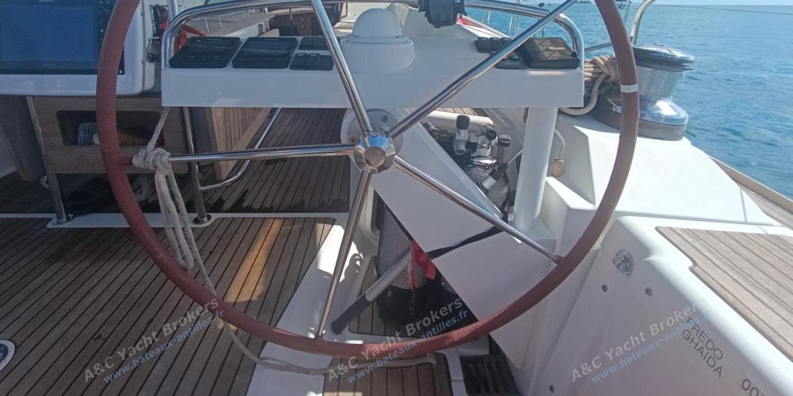Jeanneau 57 : Starboard helm station Jeanneau 57 : Starboard helm station