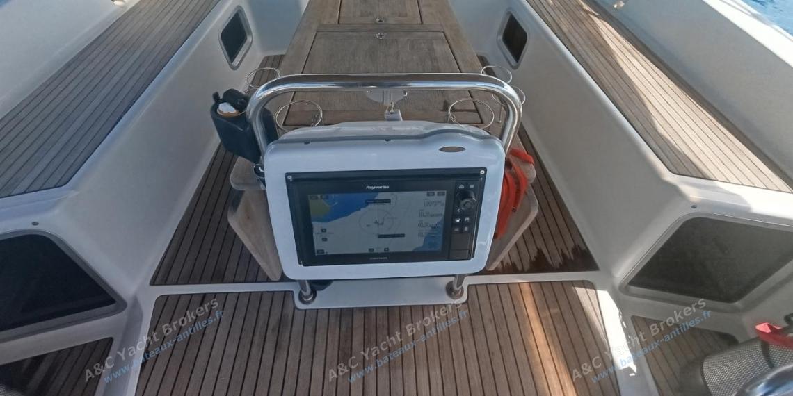 Jeanneau 57 : Cockpit other viuew Jeanneau 57 : Cockpit other viuew