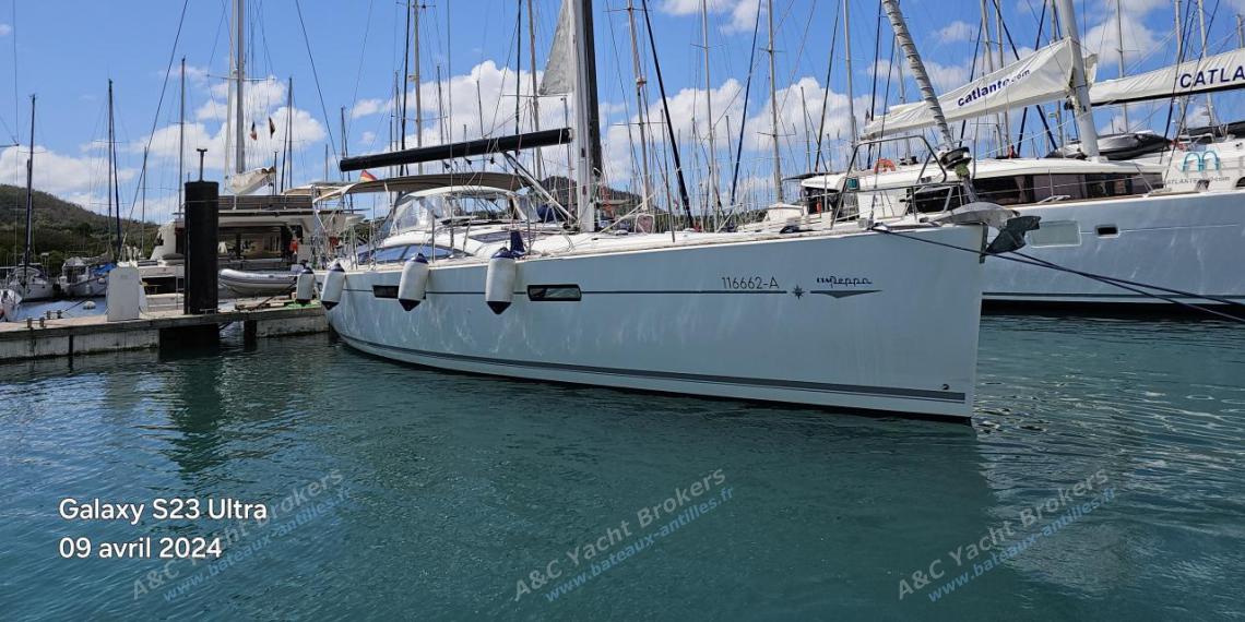 Jeanneau 53 : Port de plaisance du Marin other view Jeanneau 53 : Port de plaisance du Marin other view