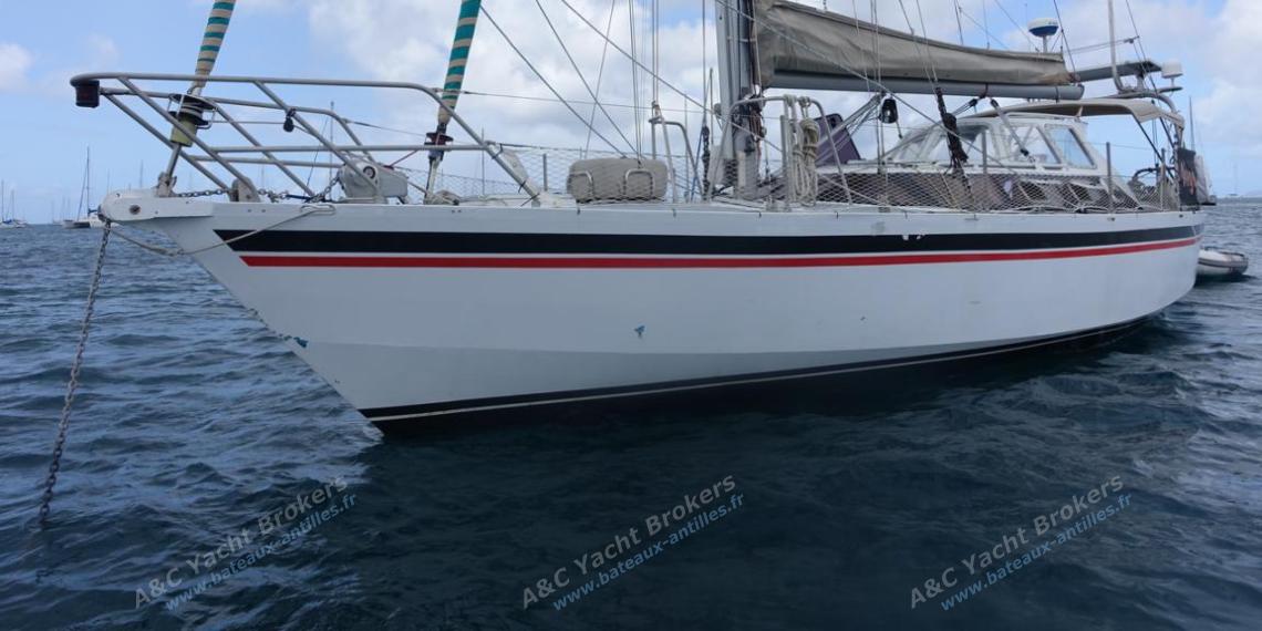 Amateur JNF 38 : At anchor in Martinique Amateur JNF 38 : At anchor in Martinique