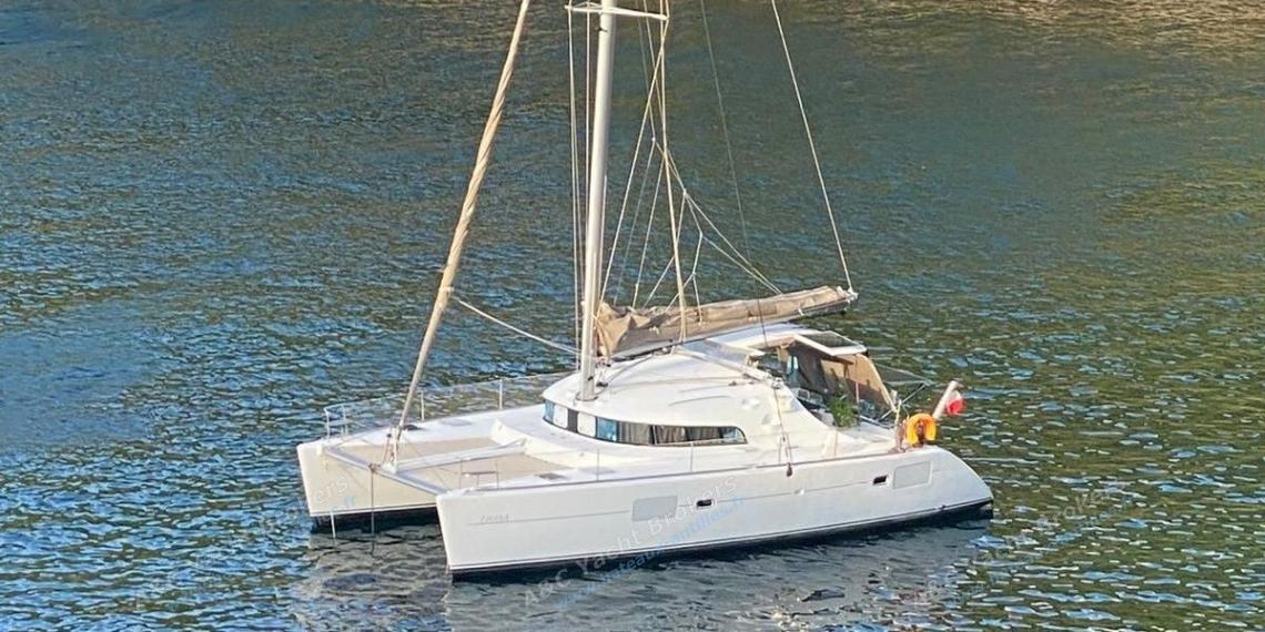 Lagoon 410: At in Caribbean Lagoon 410: At in Caribbean