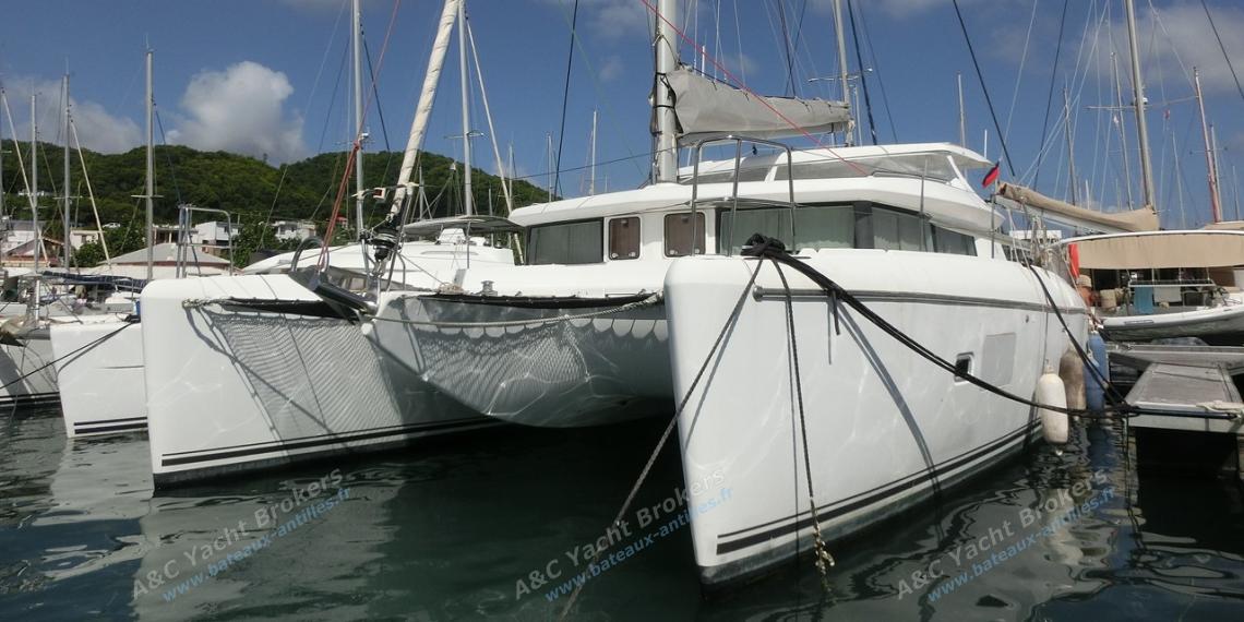 Lagoon 420: In the marina Lagoon 420: In the marina