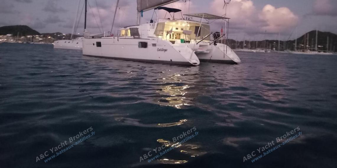 Lagoon 440 : At anchor in Martinique Lagoon 440 : At anchor in Martinique