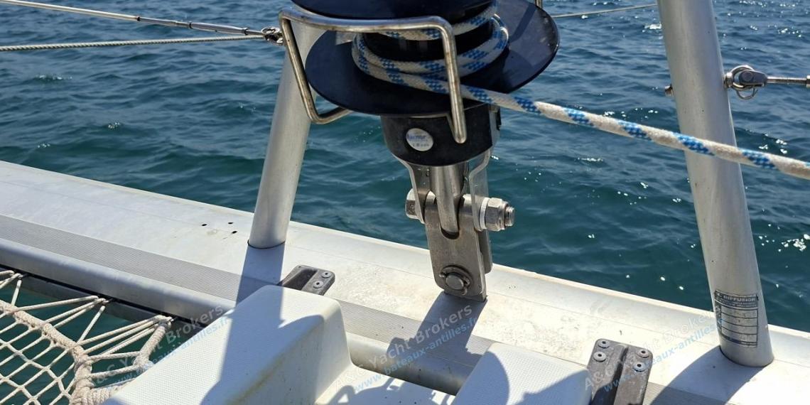 Lagoon 450 F : Facnor furling system Lagoon 450 F : Facnor furling system