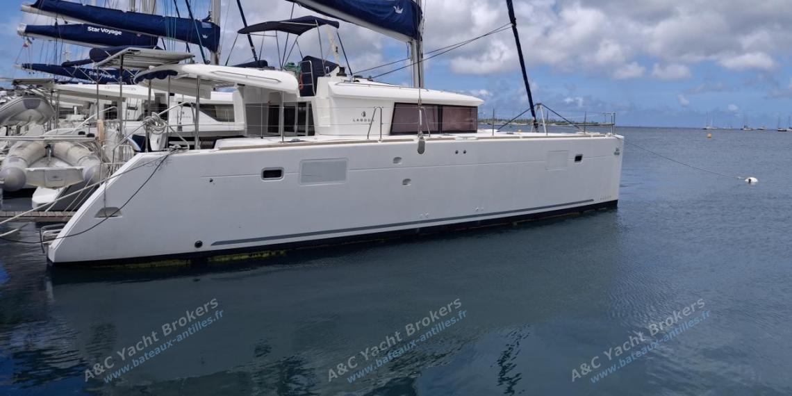Lagoon 450F : In marina Lagoon 450F : In marina