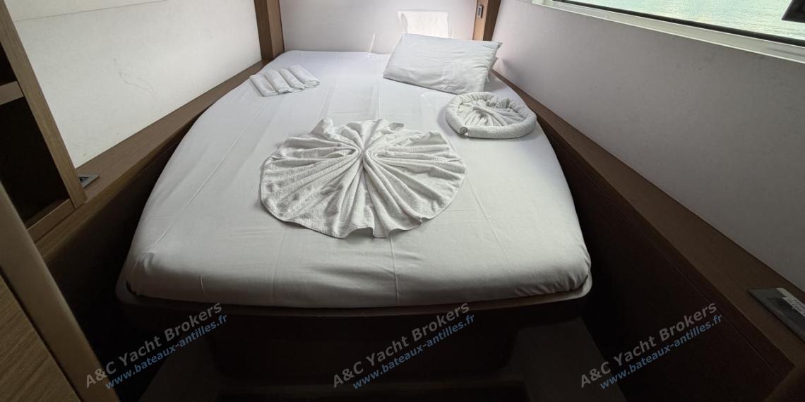 CNB Lagoon 50 : Starboard forward cabin CNB Lagoon 50 : Starboard forward cabin