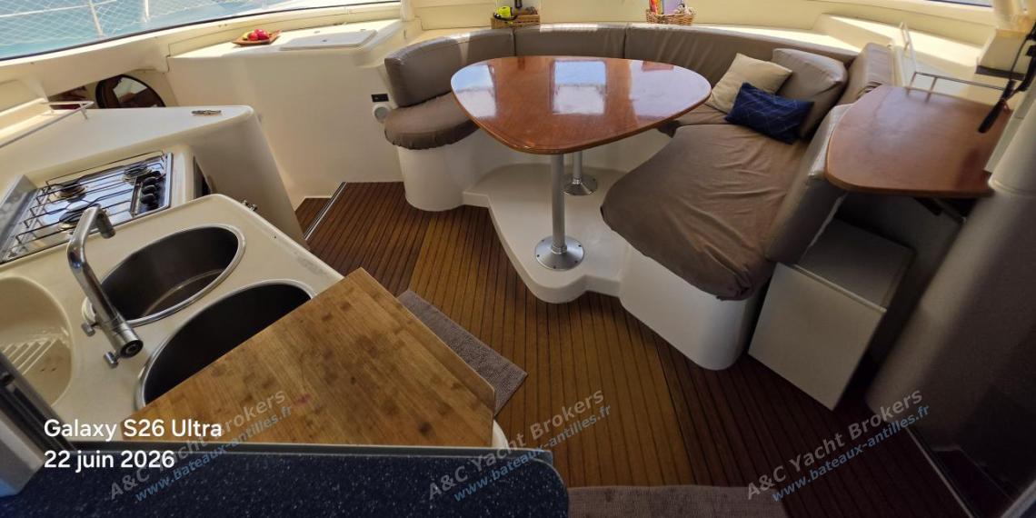 Fountaine Pajot Lavezzi 40 : Saloon general view Fountaine Pajot Lavezzi 40 : Saloon general view