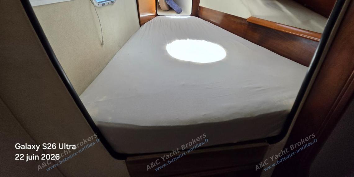 Fountaine Pajot Lavezzi 40 : Forward port cabin Fountaine Pajot Lavezzi 40 : Forward port cabin