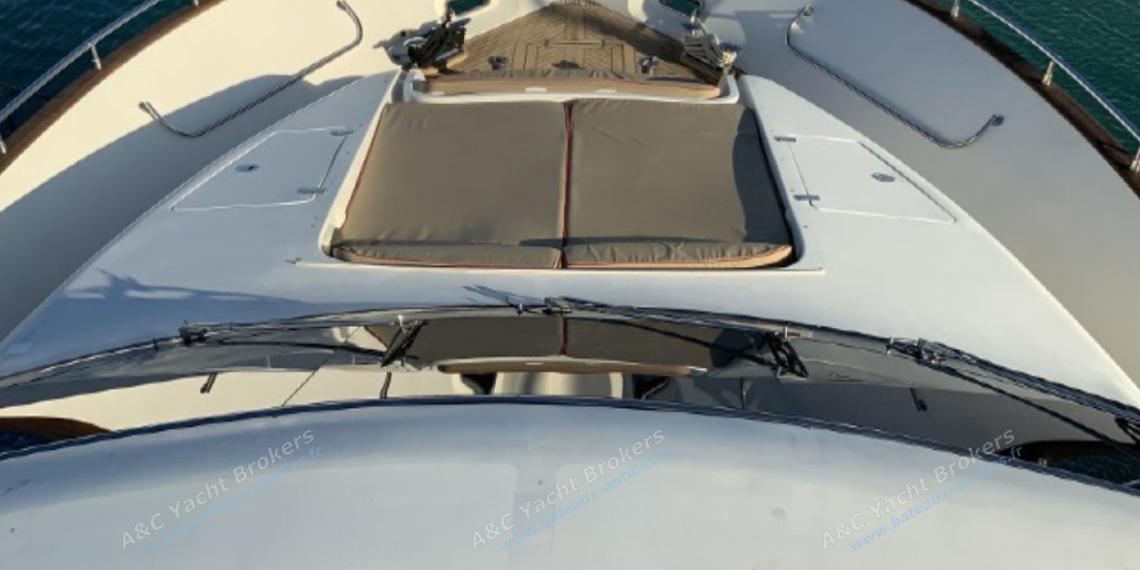 Cantiere Navale Arno Léopard 24 Fly : Forward sun mattress Cantiere Navale Arno Léopard 24 Fly : Forward sun mattress