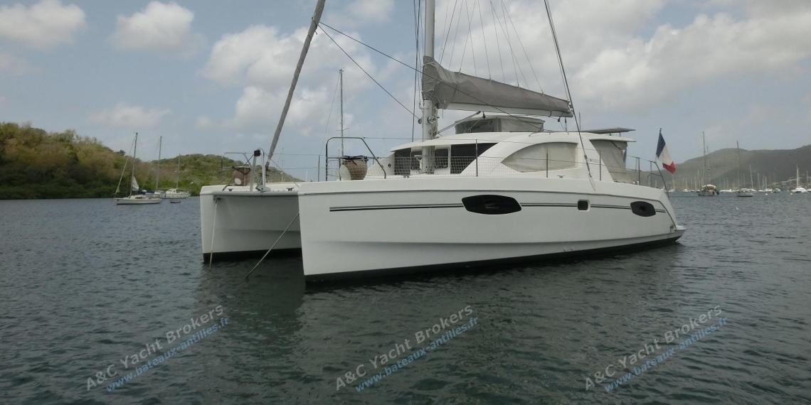 Robertson & Caine Leopard 39 : At anchor in Martinique Robertson & Caine Leopard 39 : At anchor in Martinique