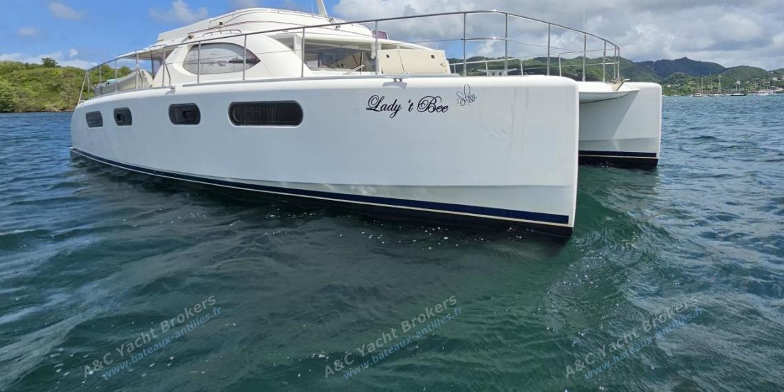 Robertson & Cain Leopard 47PC : At anchor Robertson & Cain Leopard 47PC : At anchor