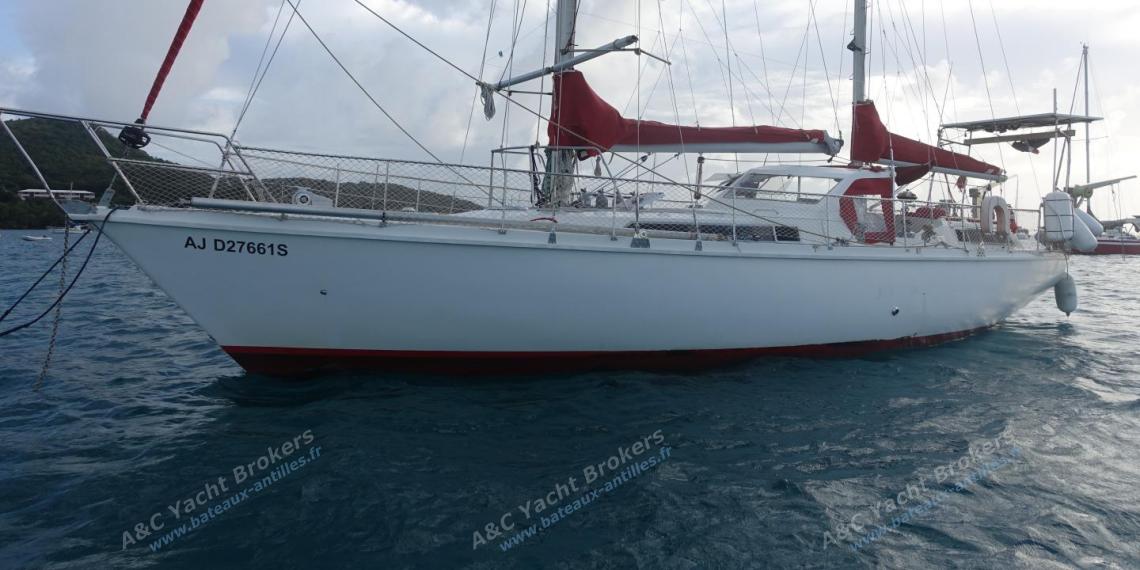 Amel Maramu : At anchor in Martinique Amel Maramu : At anchor in Martinique