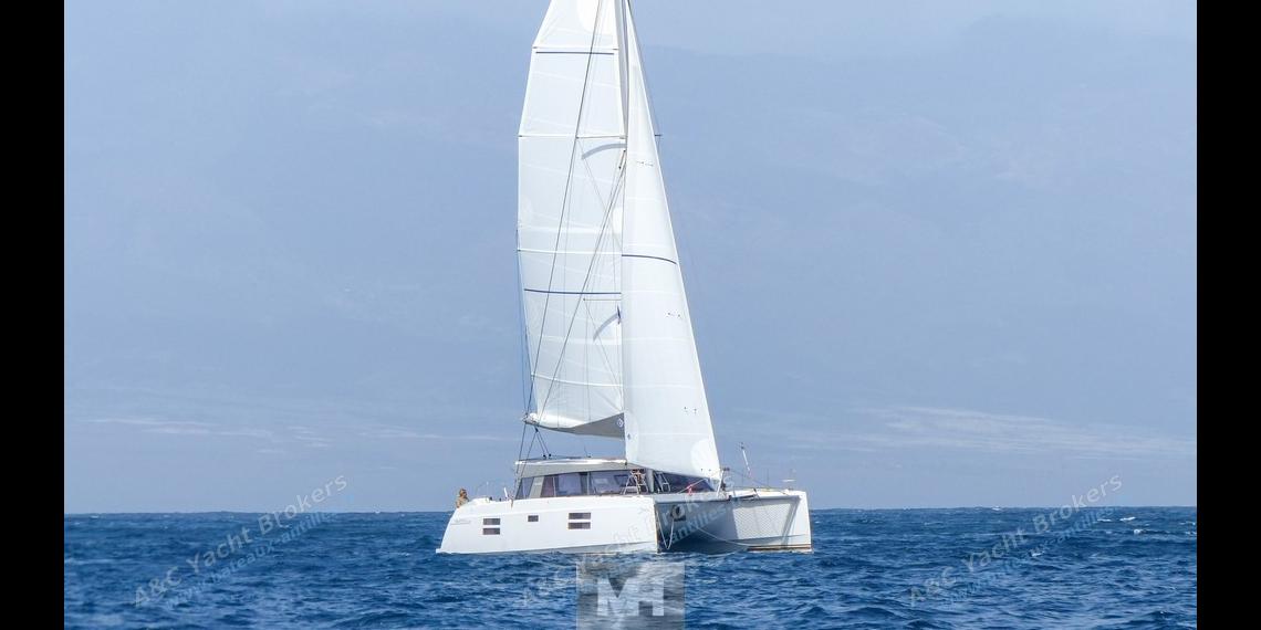 Nautitech 40 open : Navigating Nautitech 40 open : Navigating
