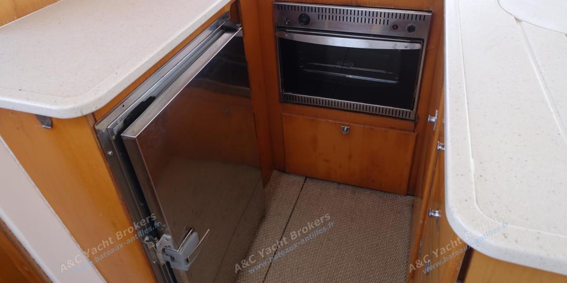 Nautitech 442 : Galley other view Nautitech 442 : Galley other view