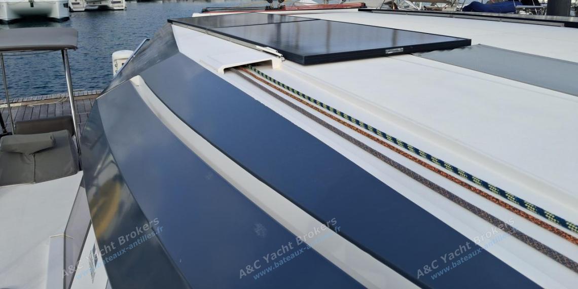 Nautitech 46 Open : Solar panel on roof Nautitech 46 Open : Solar panel on roof