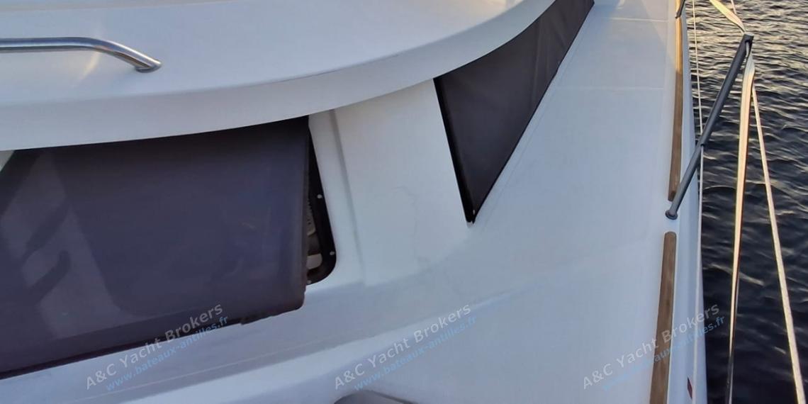 NEEL-TRIMARANS Neel 43 : Port companionway NEEL-TRIMARANS Neel 43 : Port companionway