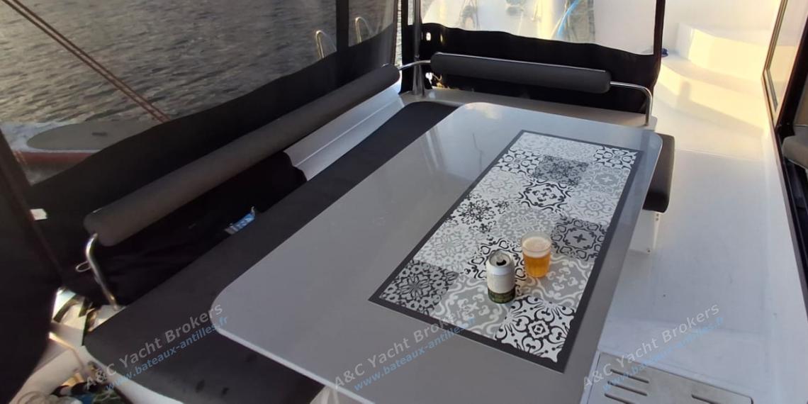 NEEL-TRIMARANS Neel 43 : Cockpit NEEL-TRIMARANS Neel 43 : Cockpit