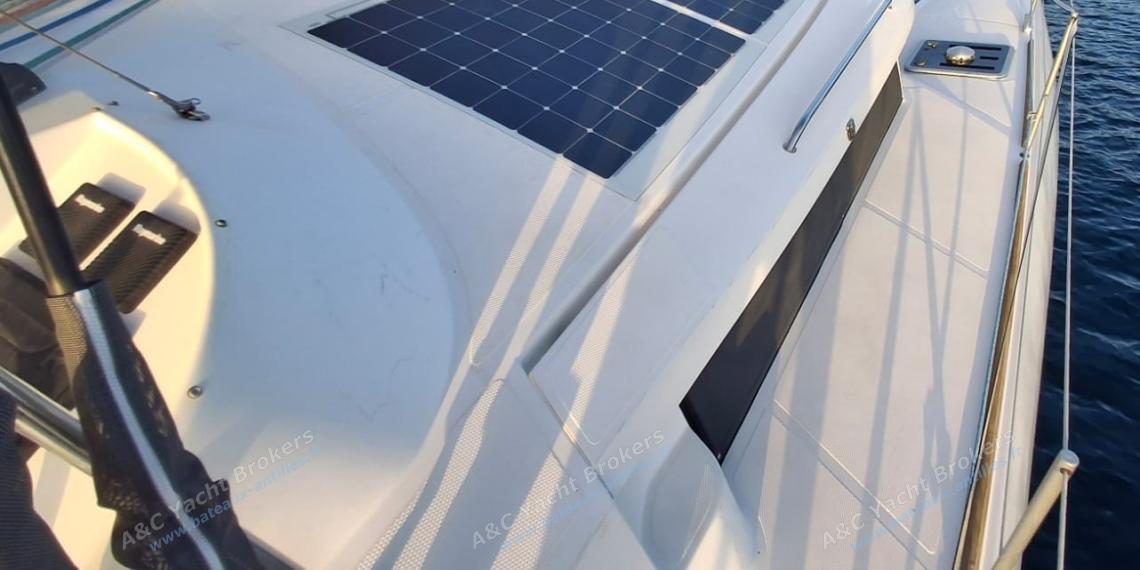 NEEL-TRIMARANS Neel 43 : Solar panels on roof NEEL-TRIMARANS Neel 43 : Solar panels on roof