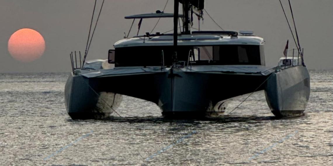 Neel 47 : At anchor Neel 47 : At anchor