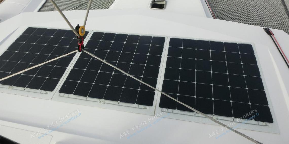 Neel 47 : Forward solar panels Neel 47 : Forward solar panels