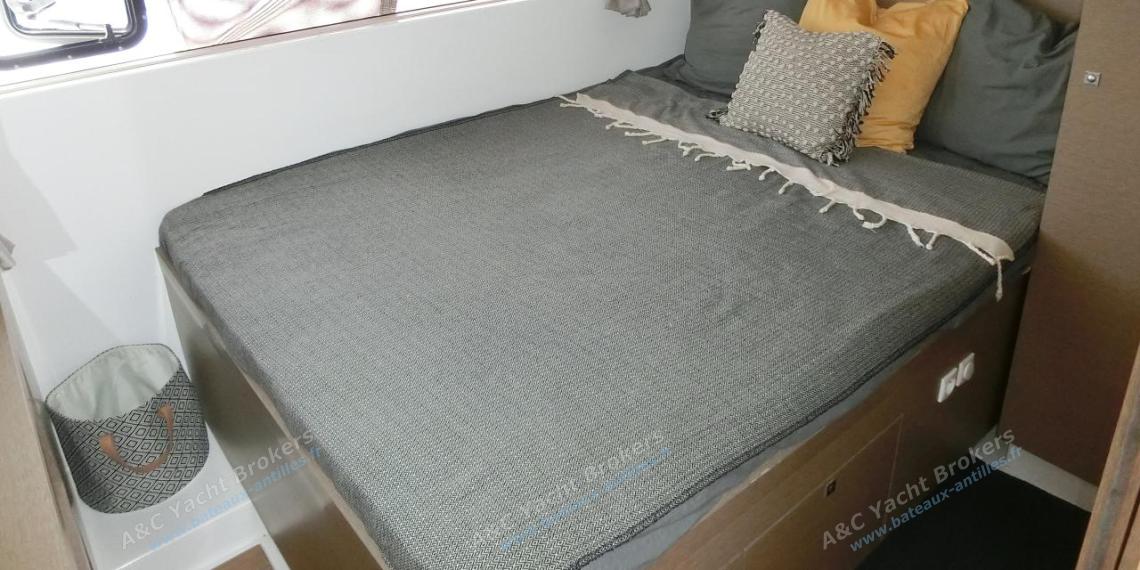 Neel 47 : Main cabin Neel 47 : Main cabin