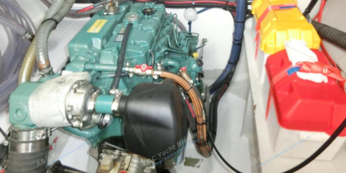 Neel 47 : Volvo D2-60 inboard engine Neel 47 : Volvo D2-60 inboard engine