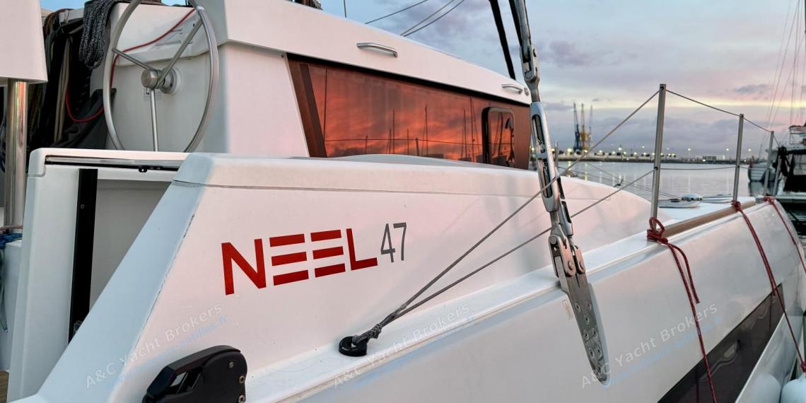 Neel 47 : Starboard float Neel 47 : Starboard float