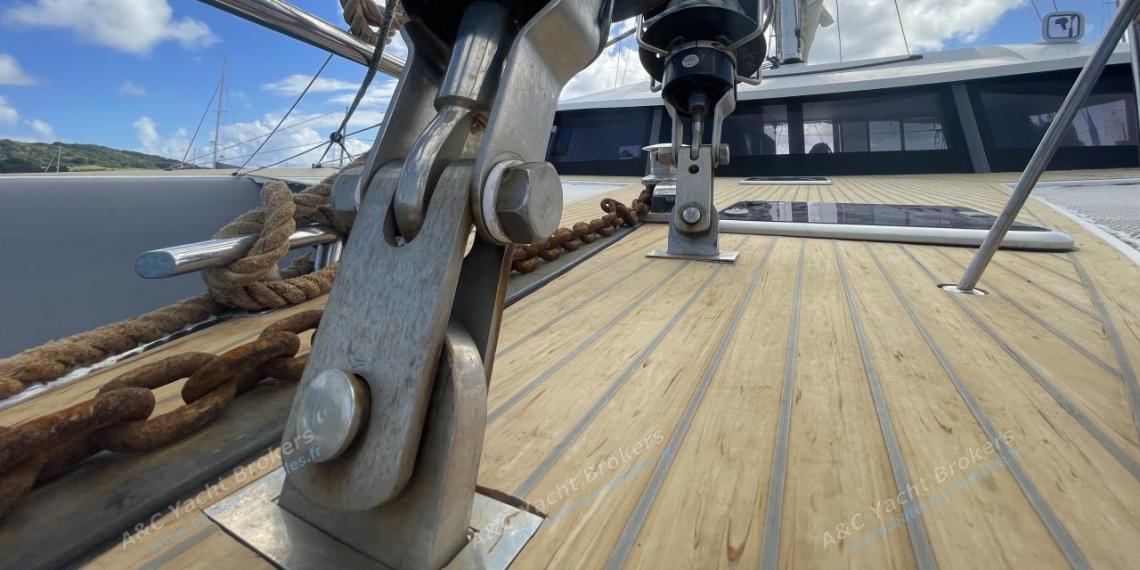 NEEL 51 : Furling other view NEEL 51 : Furling other view