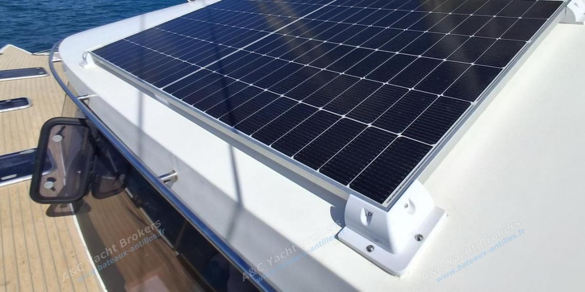 NEEL 51 : Solar panels on port roof NEEL 51 : Solar panels on port roof