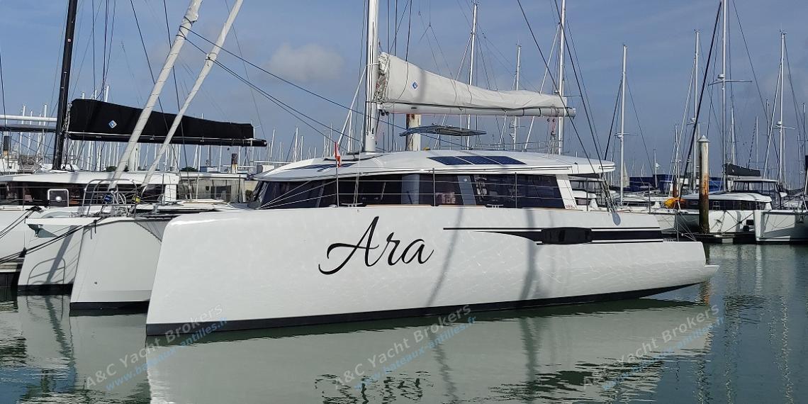 NEEL-TRIMARANS Neel 51 : In the marina NEEL-TRIMARANS Neel 51 : In the marina