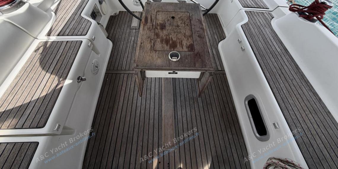 Bénéteau Oceanis 37 Limited Edition : Cockpit autre vue Bénéteau Oceanis 37 Limited Edition : Cockpit autre vue