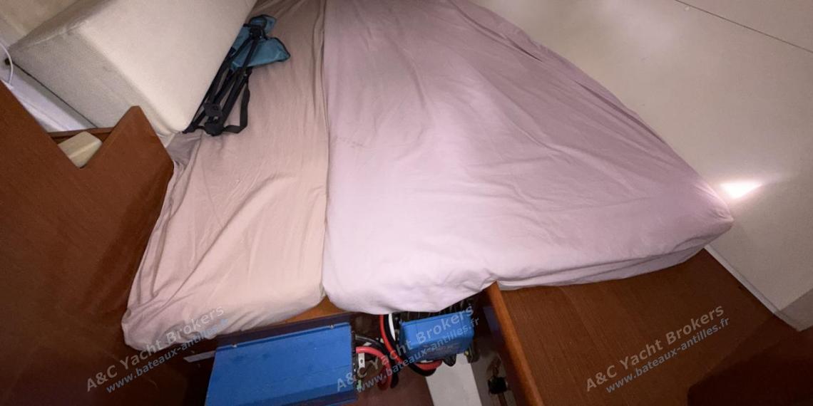 Bénéteau Oceanis 37 Limited Edition : Cabine arrière bâbord Bénéteau Oceanis 37 Limited Edition : Cabine arrière bâbord