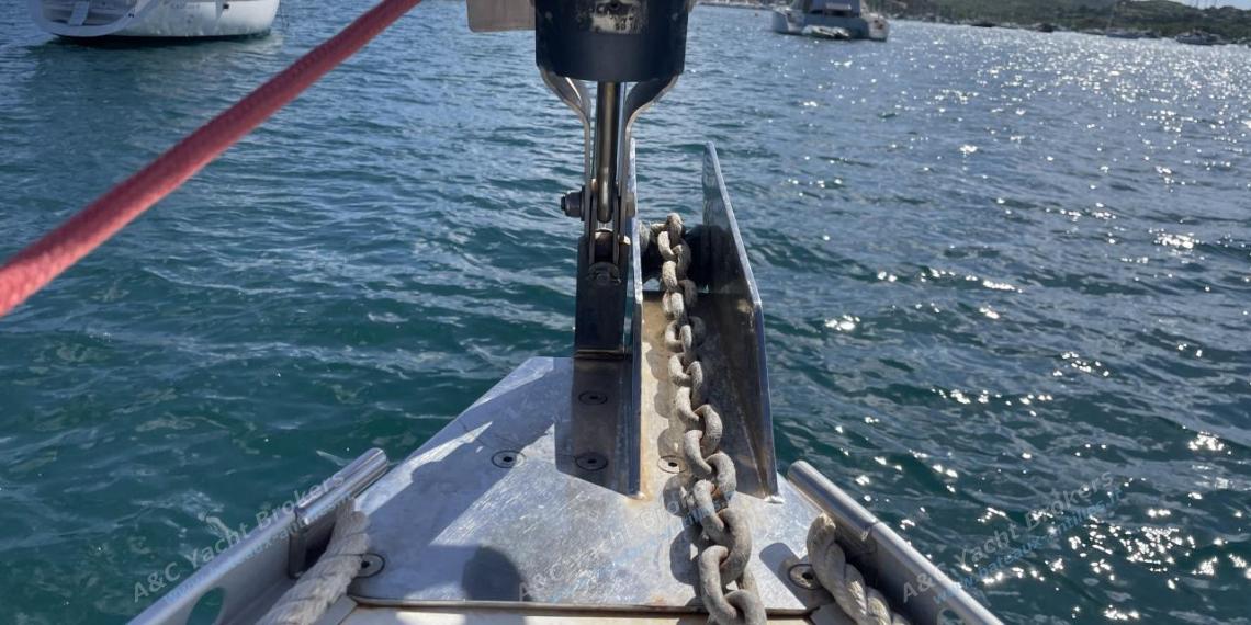 Bénéteau Oceanis 393 Clipper : Facnor furling system Bénéteau Oceanis 393 Clipper : Facnor furling system