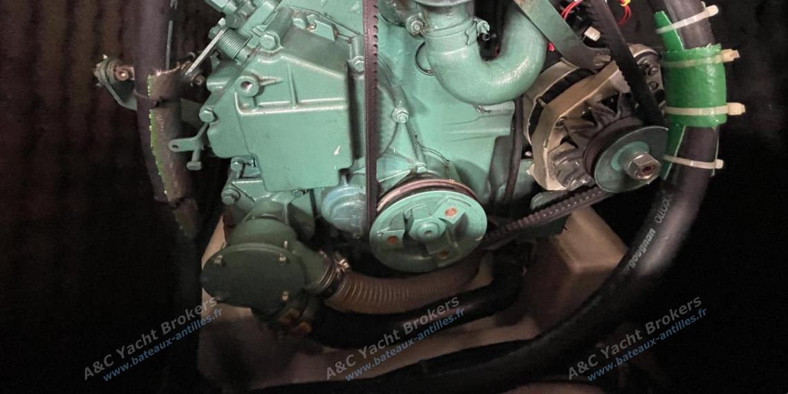 Bénéteau Oceanis 411 Celebration : Volvo D2-55 inboard engine Bénéteau Oceanis 411 Celebration : Volvo D2-55 inboard engine