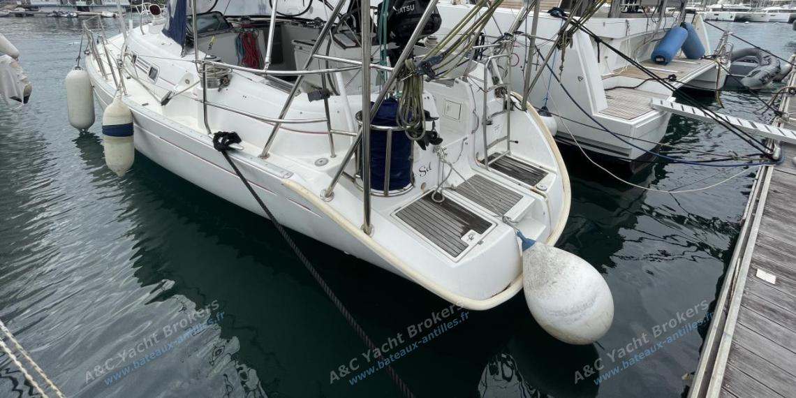 Bénéteau Oceanis 461 : In marina Bénéteau Oceanis 461 : In marina