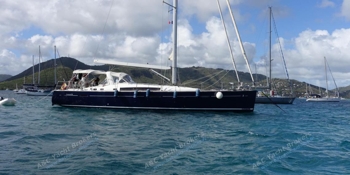 Bénéteau Oceanis 58 : At anchorage in Martinique Bénéteau Oceanis 58 : At anchorage in Martinique