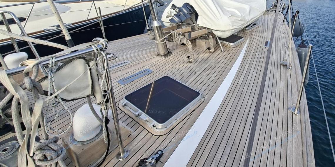 Derecktor One Off David Petrick : Dinghy on cradle Derecktor One Off David Petrick : Dinghy on cradle