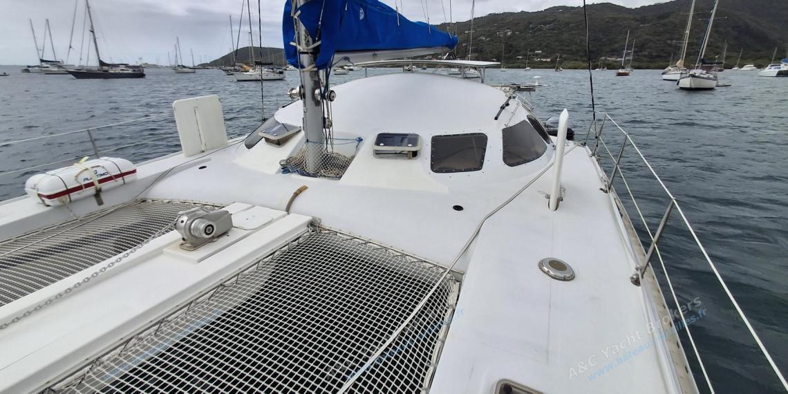 Outremer 38/40 : Roof seen from the port bow Outremer 38/40 : Roof seen from the port bow