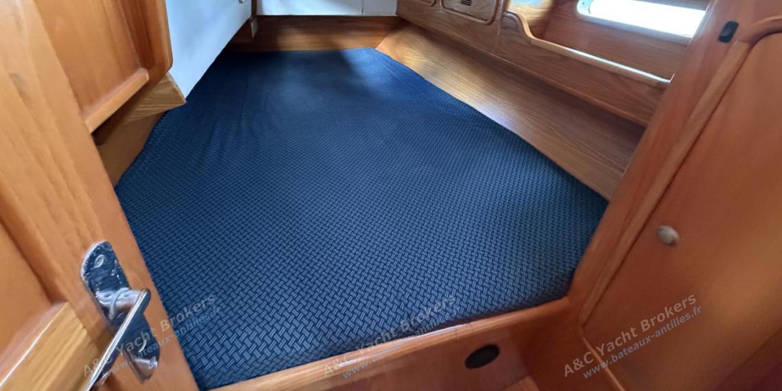 Alubat Ovni 43 : Aft port cabin Alubat Ovni 43 : Aft port cabin