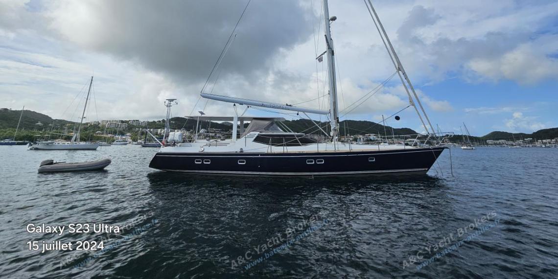 Wauquiez Pilote Saloon 60 : At anchor in Martinique Wauquiez Pilote Saloon 60 : At anchor in Martinique